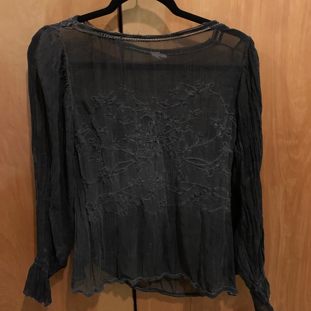Kimchi Blue shear embroidered top - S